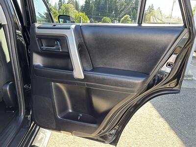 2014 Toyota 4Runner SR5   - Photo 23 - Portland, OR 97267