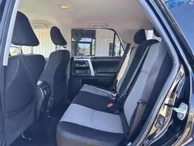 2014 Toyota 4Runner SR5   - Photo 10 - Portland, OR 97267