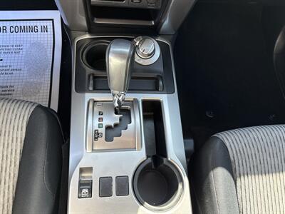 2014 Toyota 4Runner SR5   - Photo 21 - Portland, OR 97267