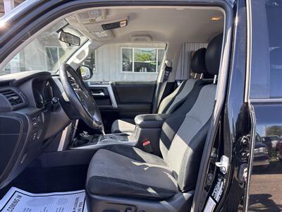 2014 Toyota 4Runner SR5 - Photo 10 - Portland, OR 97267