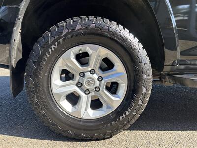 2014 Toyota 4Runner SR5   - Photo 27 - Portland, OR 97267