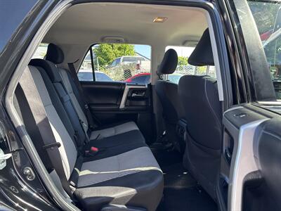 2014 Toyota 4Runner SR5   - Photo 14 - Portland, OR 97267