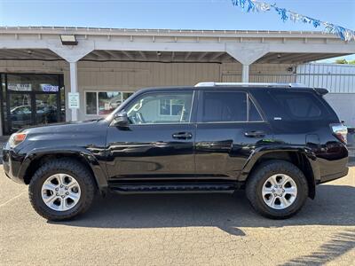 2014 Toyota 4Runner SR5 - Photo 4 - Portland, OR 97267