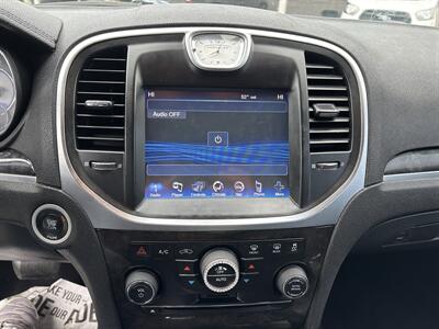 2014 Chrysler 300C - Photo 19 - Portland, OR 97267