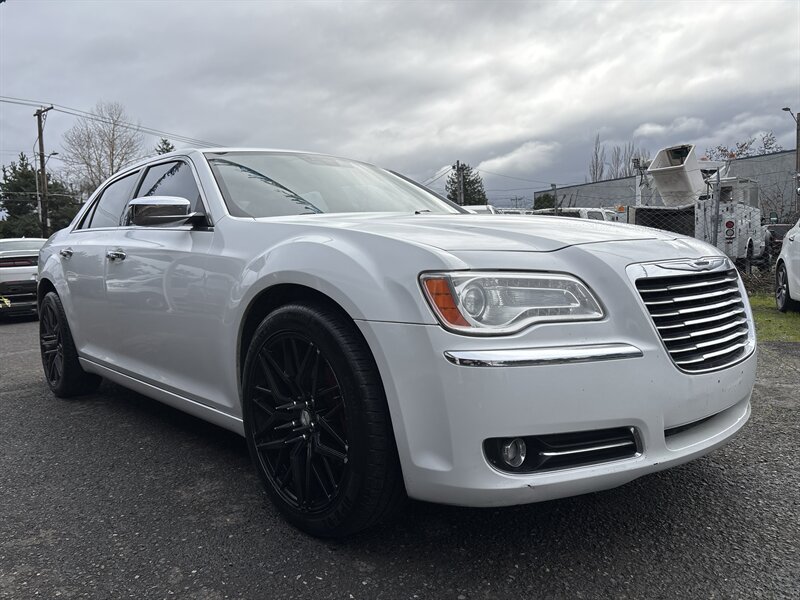 2014 Chrysler 300C  