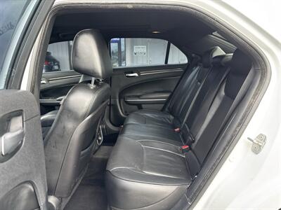 2014 Chrysler 300C - Photo 12 - Portland, OR 97267