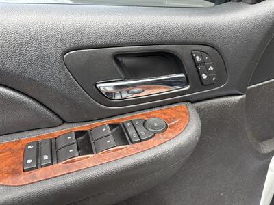 2008 Chevrolet Tahoe LTZ   - Photo 10 - Portland, OR 97267