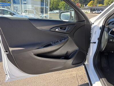 2021 Chevrolet Malibu LT - Photo 9 - Portland, OR 97267