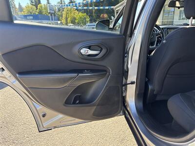 2016 Jeep Cherokee Sport - Photo 11 - Portland, OR 97267