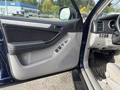 2008 Toyota 4Runner SR5   - Photo 9 - Portland, OR 97267