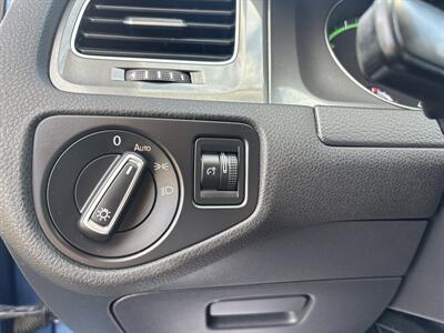 2016 Volkswagen e-Golf SE - Photo 21 - Portland, OR 97267