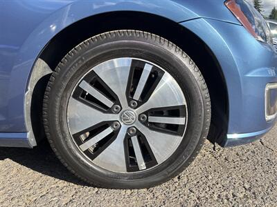 2016 Volkswagen e-Golf SE - Photo 27 - Portland, OR 97267