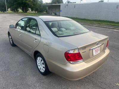 2006 Toyota Camry Standard - Photo 3 - Evansville, IN 47711