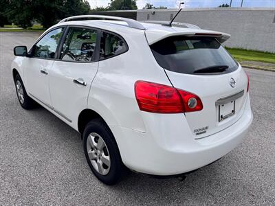 2015 Nissan Rogue Select S - Photo 3 - Evansville, IN 47711