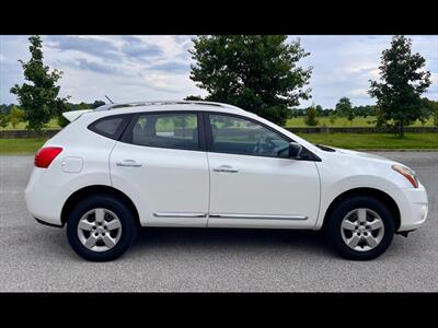 2015 Nissan Rogue Select S - Photo 6 - Evansville, IN 47711