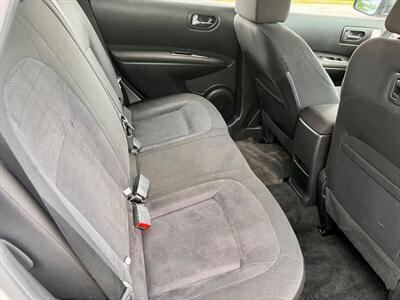 2015 Nissan Rogue Select S - Photo 9 - Evansville, IN 47711