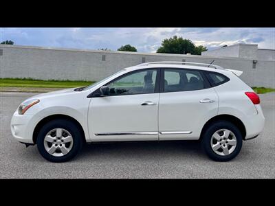 2015 Nissan Rogue Select S - Photo 2 - Evansville, IN 47711