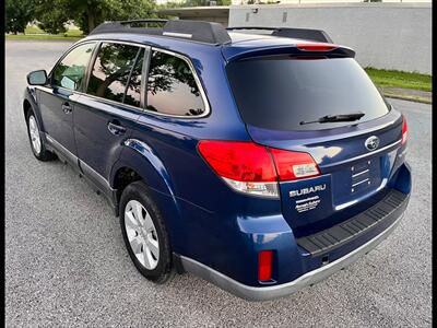 2011 Subaru Outback 2.5i Premium   - Photo 5 - Evansville, IN 47711