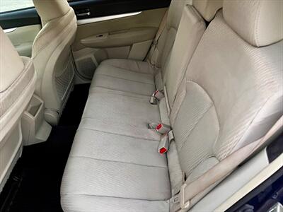 2011 Subaru Outback 2.5i Premium   - Photo 11 - Evansville, IN 47711