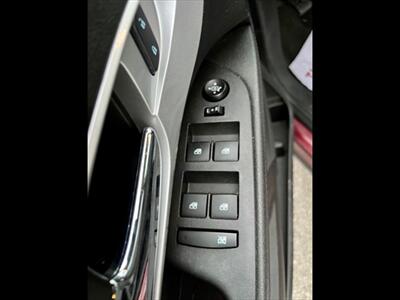 2017 Chevrolet Equinox LT   - Photo 12 - Evansville, IN 47711