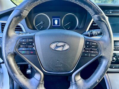 2017 Hyundai SONATA Sport - Photo 14 - Evansville, IN 47711