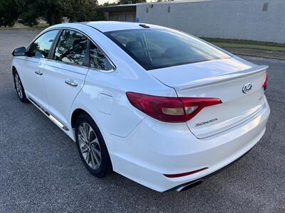 2017 Hyundai SONATA Sport - Photo 5 - Evansville, IN 47711
