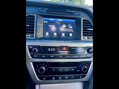 2017 Hyundai SONATA Sport - Photo 15 - Evansville, IN 47711