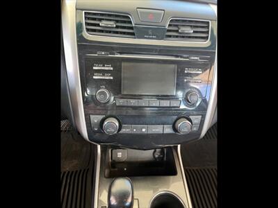 2015 Nissan Altima 2.5   - Photo 16 - Evansville, IN 47711