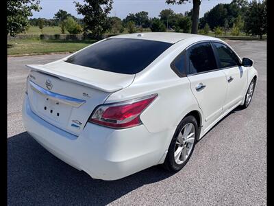 2014 Nissan Altima 2.5 SL - Photo 5 - Evansville, IN 47711