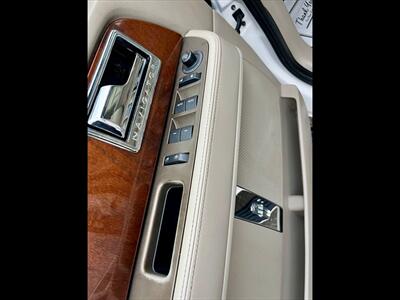 2013 Lincoln Navigator   - Photo 14 - Evansville, IN 47711