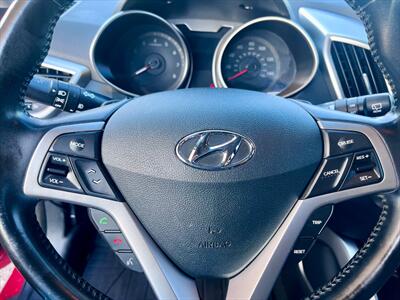 2013 Hyundai VELOSTER DCT - Photo 14 - Evansville, IN 47711