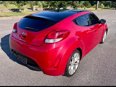 2013 Hyundai VELOSTER DCT - Photo 5 - Evansville, IN 47711