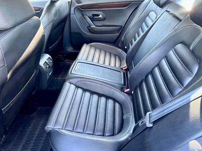 2012 Volkswagen CC Lux PZEV   - Photo 11 - Evansville, IN 47711