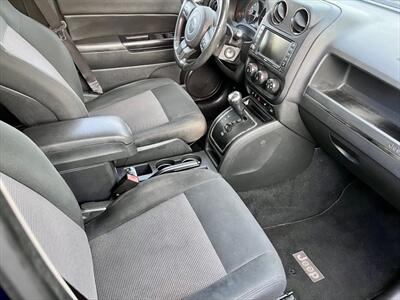 2012 Jeep Compass Latitude - Photo 9 - Evansville, IN 47711