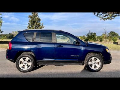2012 Jeep Compass Latitude - Photo 2 - Evansville, IN 47711