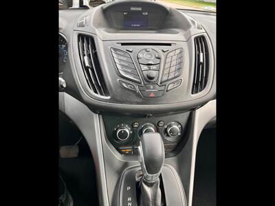 2015 Ford Escape SE - Photo 16 - Evansville, IN 47711