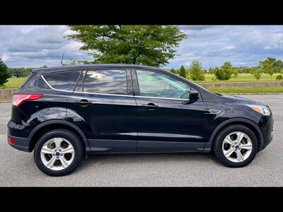 2015 Ford Escape SE - Photo 6 - Evansville, IN 47711