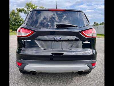 2015 Ford Escape SE - Photo 4 - Evansville, IN 47711