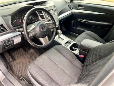 2011 Subaru Outback 2.5i Premium   - Photo 13 - Evansville, IN 47711