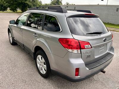 2011 Subaru Outback 2.5i Premium   - Photo 5 - Evansville, IN 47711