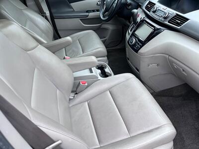 2014 Honda Odyssey EX-L - Photo 9 - Evansville, IN 47711