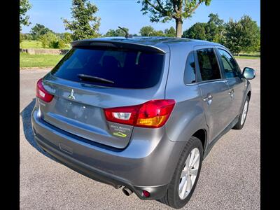 2013 Mitsubishi Outlander Sport SE - Photo 5 - Evansville, IN 47711