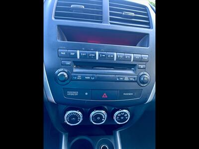 2013 Mitsubishi Outlander Sport SE - Photo 16 - Evansville, IN 47711