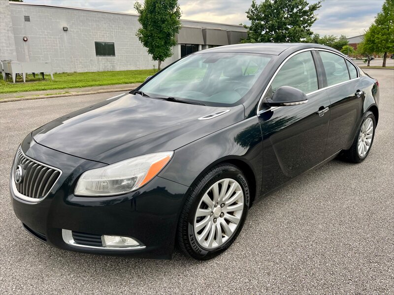 2012 Buick Regal Premium 1   - Photo 1 - Evansville, IN 47711
