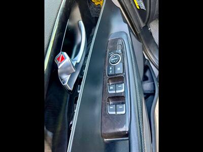 2017 Kia Sorento L   - Photo 13 - Evansville, IN 47711