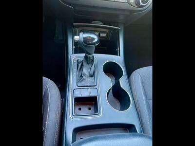 2017 Kia Sorento L   - Photo 17 - Evansville, IN 47711