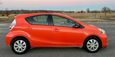 2013 Toyota Prius c One   - Photo 6 - Evansville, IN 47711