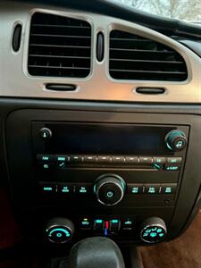 2006 Chevrolet Monte Carlo LT   - Photo 14 - Evansville, IN 47711