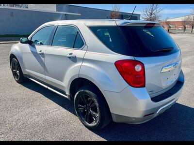 2015 Chevrolet Equinox LS - Photo 5 - Evansville, IN 47711