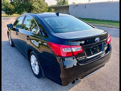 2017 Subaru Legacy 2.5i Premium   - Photo 5 - Evansville, IN 47711